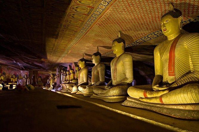 Dambulla & Sigiriya Day Tour from Colombo / Negombo with Lunch - Sigiriya: The Iconic Rock Fortress