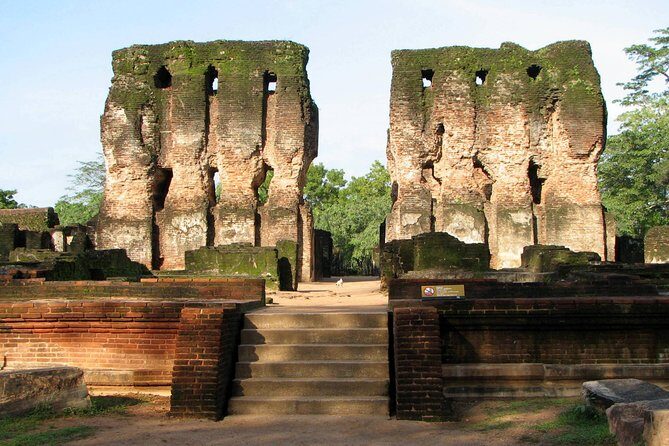 Day tour to Sigiriya,Dambulla & Polannaruwa (3 word heritage places) from Kandy - Transportation & Timing