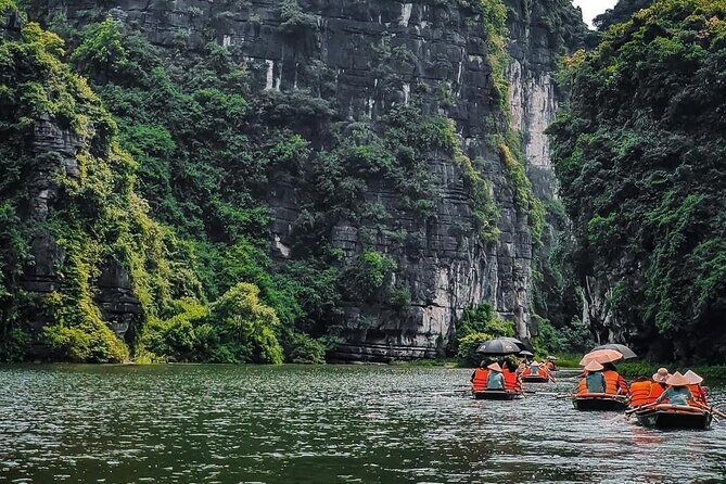 Day Trip from Hanoi to Ninh Binh Hoa Lu, Trang An, and Mua Cave - Transport and Group Size: What It Means for You