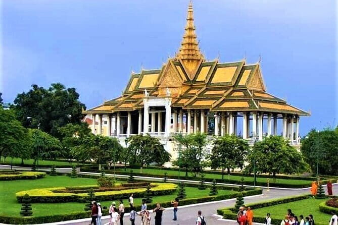 Day trip from Sihanoukville to Phnom Penh for Cruise Ship - Exploring Phnom Penh’s Iconic Sites