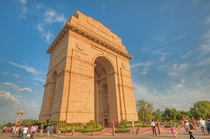 Delhi and Taj Mahal Private Tour 2 Days -Guide Driver Car - Who Should Consider This Tour?