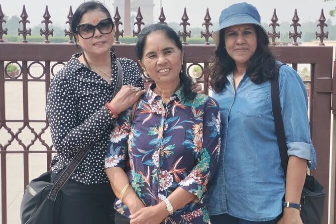 Delhi Day Tour with lunch Guide Entry Fees- Guided Tours by Car - Who Is This Tour Best Suited For?