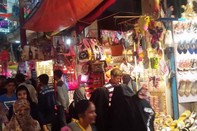Delhi: Private Half-Day Guided Shopping Tour with Transfer - What Makes This Tour Stand Out?