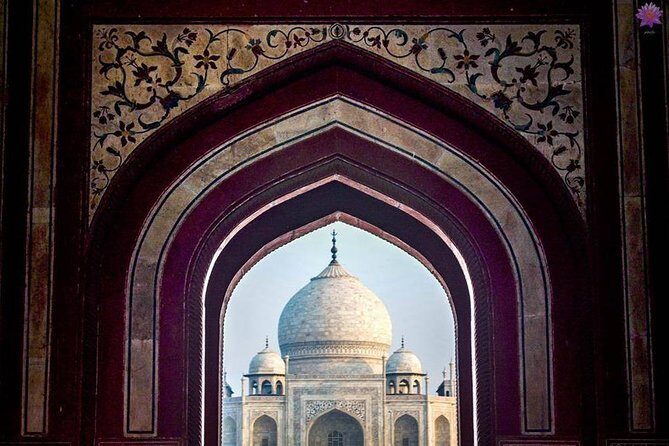 Delhi to Taj Mahal Tour By Private Air Conditioning Car - Starting in Delhi: Ease and Comfort from the City to Agra