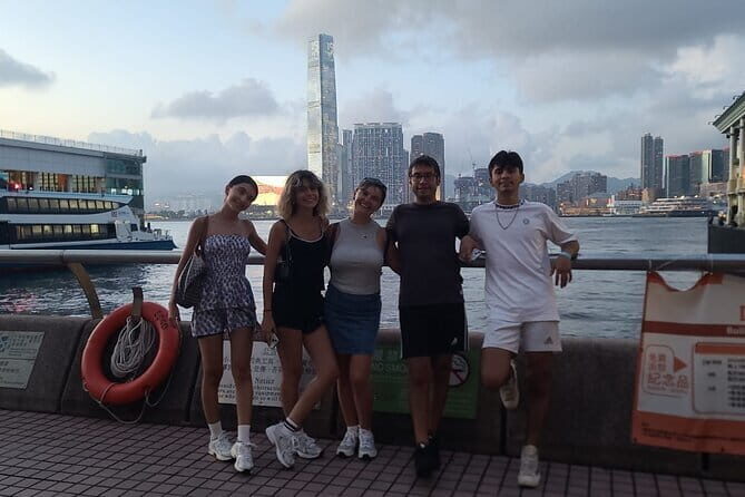 Deluxe Hong Kong City Tour using Mercedes-Benz V-Class Car+ Guide - Bauhinia Square: Cultural Highlights