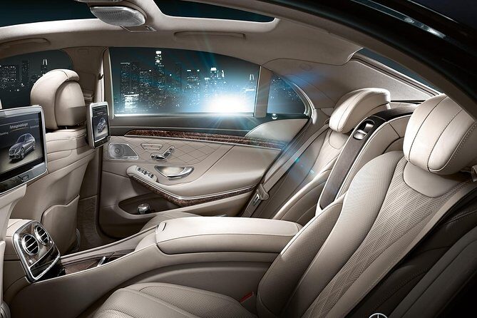 Departure from Beach Resorts to Honolulu Airport HNL - Luxury Car - Who Should Consider This Transfer?