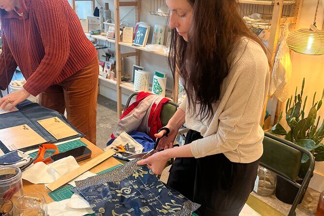 Design your own Upcycled Fanny Pack - Practical information and tips for future participants