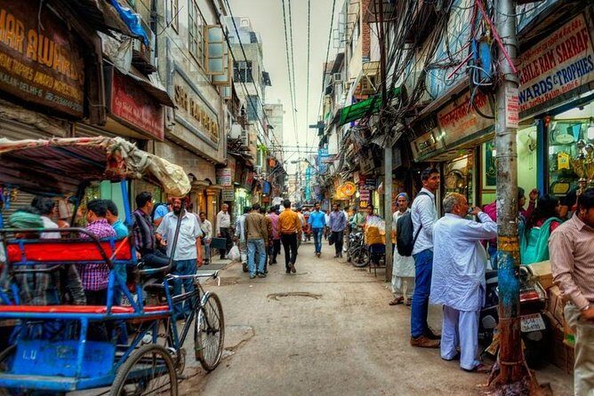Discover Old Delhi: 4-Hour Evening Walking Tour includes Guide & Dinner - Authentic Insights from Previous Travelers