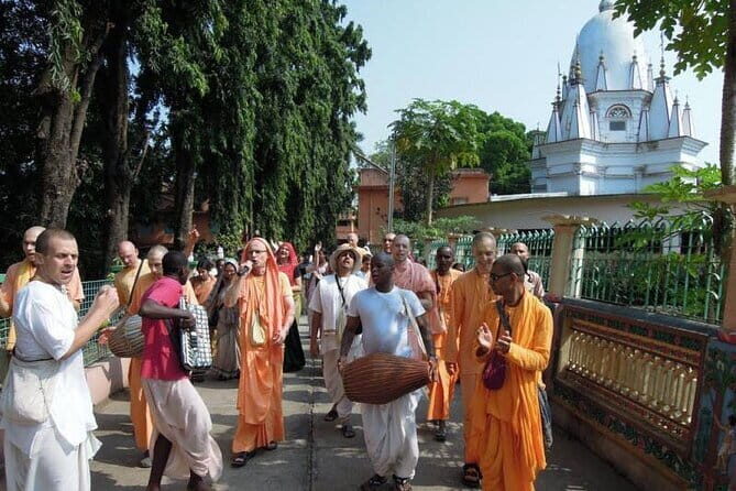 Divine Mayapur: Temples & Teachings Day Trip From Kolkata - Detailed Breakdown of the Itinerary