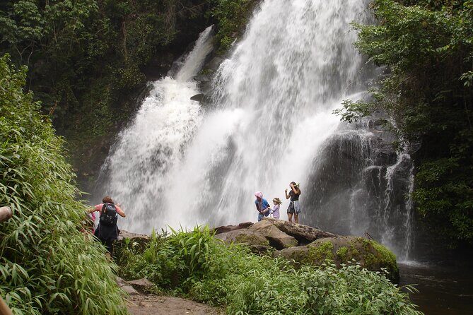 Doi Inthanon National park and 2 hours hiking with private tour - The Highlights: What Travelers Love Most