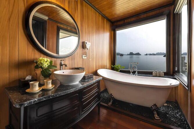 DORIA Cruise 5* Luxury Lan Ha bay 3D2N With 2 Ways Transfer - Who Should Consider This Tour?