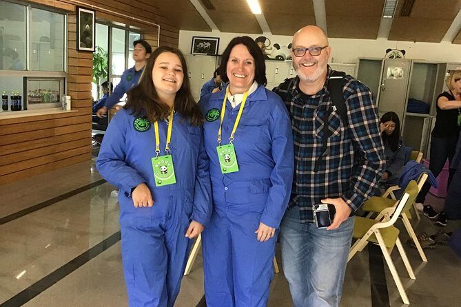 Dujiangyan Panda Volunteering Experience with Lunch - Who Would Love This Tour?