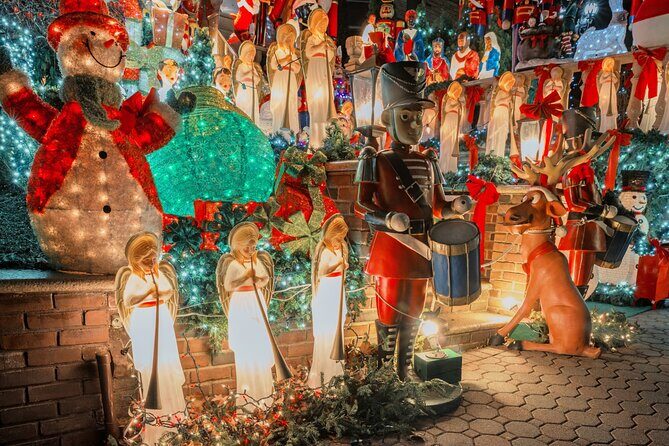 Dyker Heights Christmas Lights Tour from Times Square - Practical Details: Transport, Timing, and Group Experience