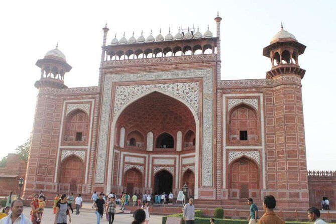 Early Morning Sunrise Taj Mahal and Agra Fort From Delhi By Express Highway - The Value of Guided, Early-Morning Tours