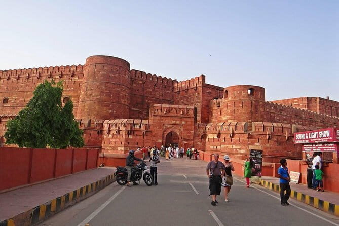 Early Morning Taj Mahal Sunrise Tour with Entrance fees from Delhi - Who Should Consider This Tour?