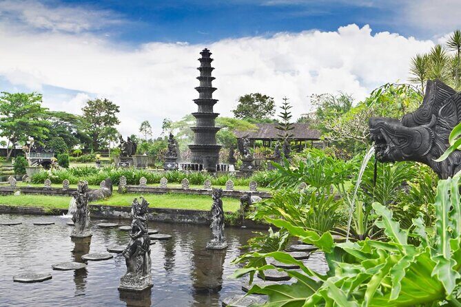 East Bali Tour, Lempuyang - Tirta Gangga - Ujung Soekasada - Black sand Beach - Insights from Reviewers