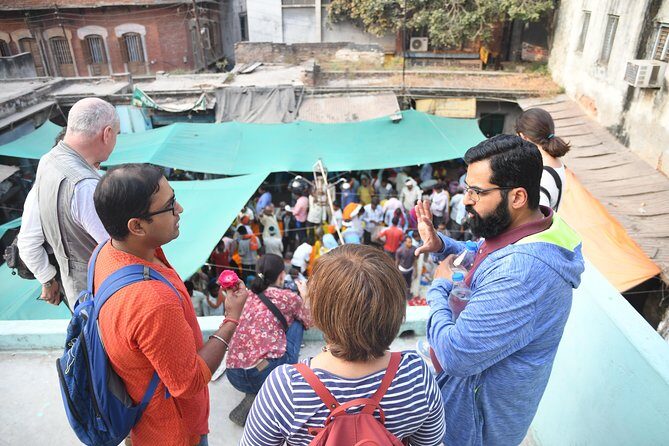 Essential Varanasi (North and Manikarnika) Walking Tour - Who Guides the Tour?