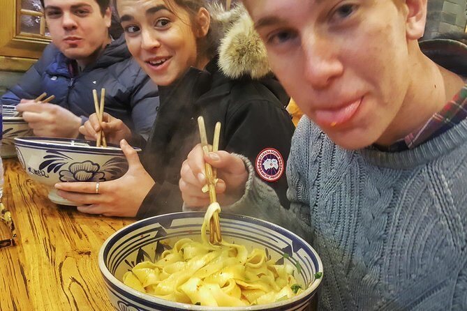 Evening Foodie Adventure in Chengdu the Land of Plenty - A Detailed Look at the Tour Experience