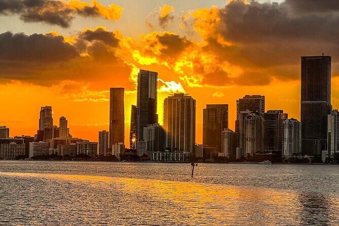 Evening Sightseeing Cruise on Biscayne Bay Miami - FAQ