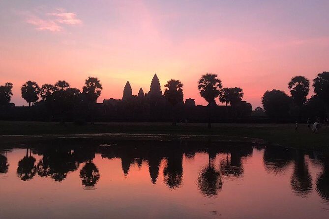Exclusive Private Sunrise Tour of Angkor Wat with Champagne Breakfast - A Scenic Cruise and Champagne Breakfast on the Khmer Gondola