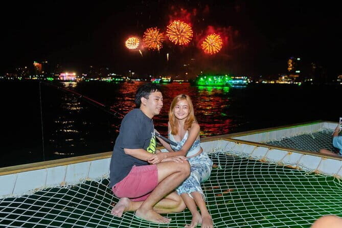 Exclusive Squid Fishing on Chic Floating Café from Pattaya - Considerations and Tips