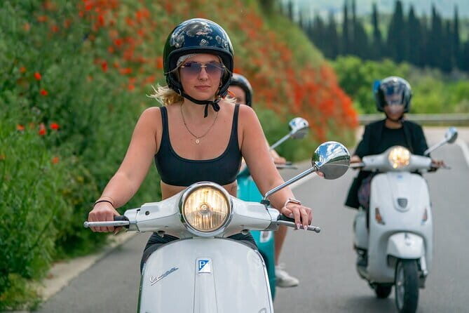 Explore Chianti on a Vespa: Tour, Guide & Lunch from Florence - Visiting Greve in Chianti & Montefioralle