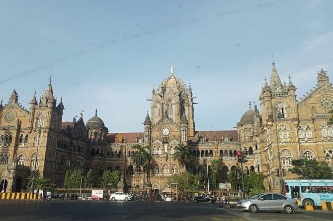 Explore Mumbai Iconic Landmarks and Hidden Gems - Who Is This Tour Best For?