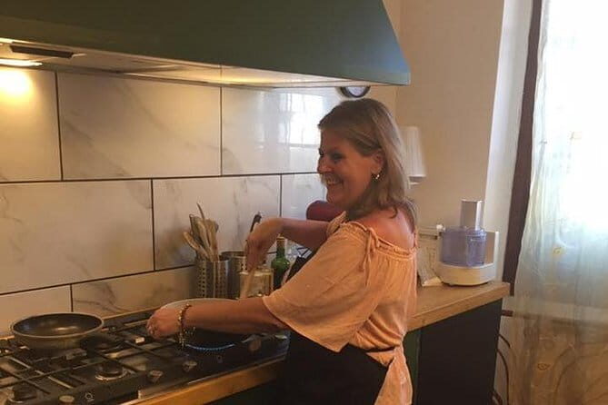 Express Pasta-Making Lesson with Gourmet Dinner - Who Is This Tour Best For?