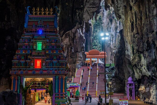 Fireflies Tour and Batu Cave Visit with Boat Ride and Seafood Dinner - Additional Comforts and Practicalities