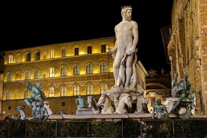 Florence Evening Walking Tour: Stories of Power, Love & Betrayal - The Landmarks with a Dark Twist
