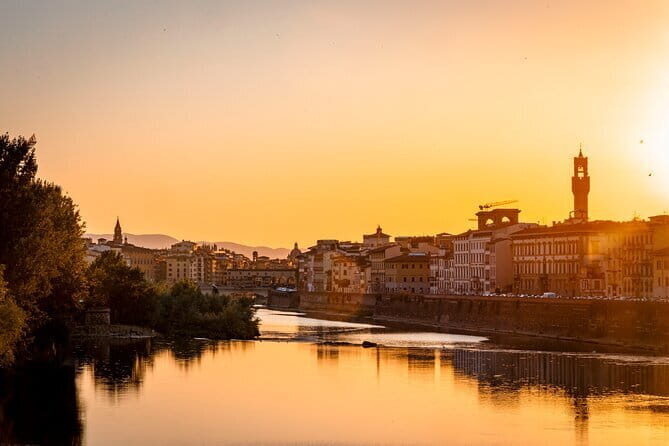 Florence Night Bike Tour with Wine and Aperitivo Picnic included - What Makes This Tour Value-Driven