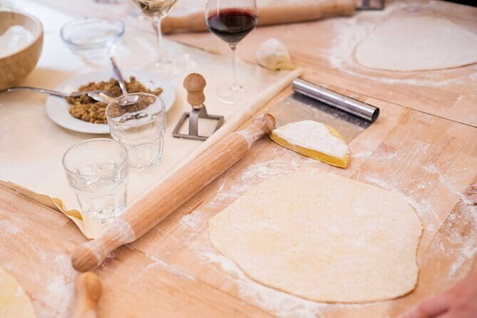 Florence Pasta Cooking Class with Tiramisu and Unlimited Wine - Who Would Love This Experience?