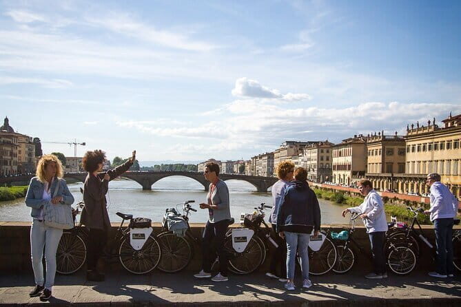Florence Vintage Bike Tourguided, small group or private option - Who Should Consider This Tour?