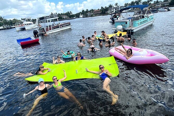 Fort Lauderdale's Largest Party Pontoon - Who Is This Tour Best For?