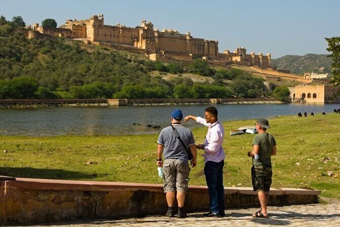 Four-Day Luxury Golden Triangle Tour to Agra & Jaipur From Delhi - What Makes This Tour a Standout?
