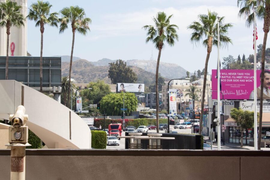 From Anaheim: LA Highlights Sightseeing Tour - Transportation and Group Size