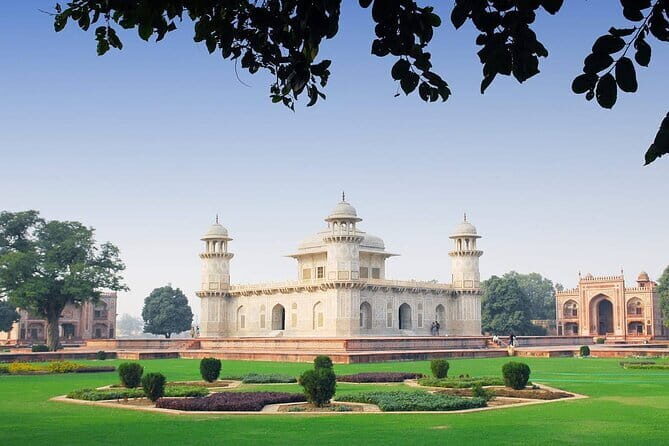 From Dehli: Taj Mahal & Agra same day tour With Female Guide - Who Is This Tour Best For?