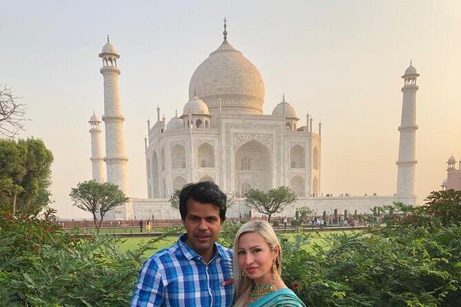 From Delhi: Full Day TajMahal & Agra Fort with 5 Star Lunch - Midday Luxury: 5-Star Lunch in Agra