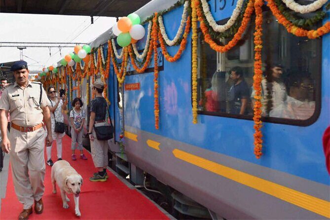 From Delhi Taj Mahal and Agra Fort Private Tour By India's fastest Train - Who Will Love This Tour?