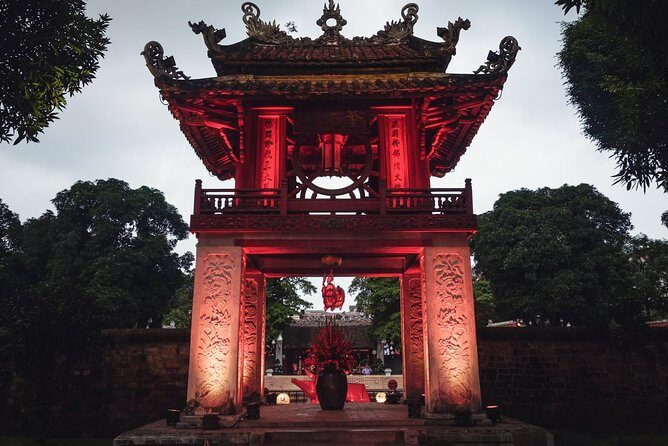 From Hanoi: Full-Day City Tour with Hoa Lo Prison |Optional Lunch - A Deep Look into Vietnam’s Past: Hoa Lo Prison