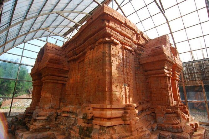 From Hue: sightseeing transfer to Hoi An with An Bang Cemetery - The Experience in Context: What Makes It Stand Out