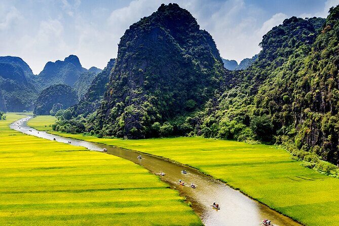 From Ninh Binh : Hoa Lu, Bai Dinh, Trang An , Mua Cave Guide Tour - Mua Cave: A Climb with a View