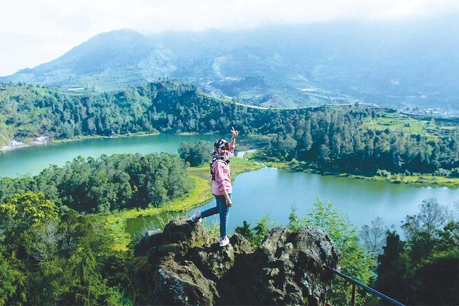 From Yogyakarta: Dieng Plateau Golden Sunrise Private Day Trip - Climbing Sikunir Hill for Sunrise