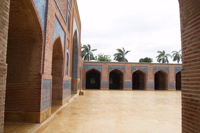 Full Day Karachi to Thatta Unesco Sites Tour - The Itinerary in Detail