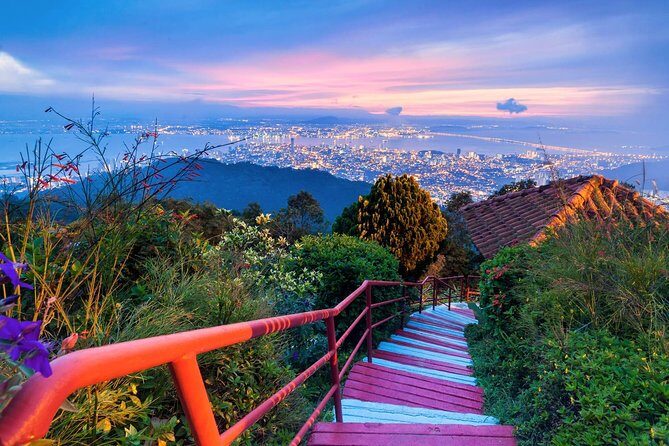Full Day - Penang Tour Including Penang Hill Tickets (Fast Lane) & Lunch - The Good, the Bad, and the Practical
