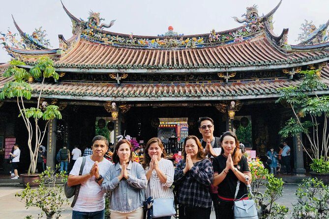 Full-Day Private Custom Taipei City Tour - Transportation and Practicalities