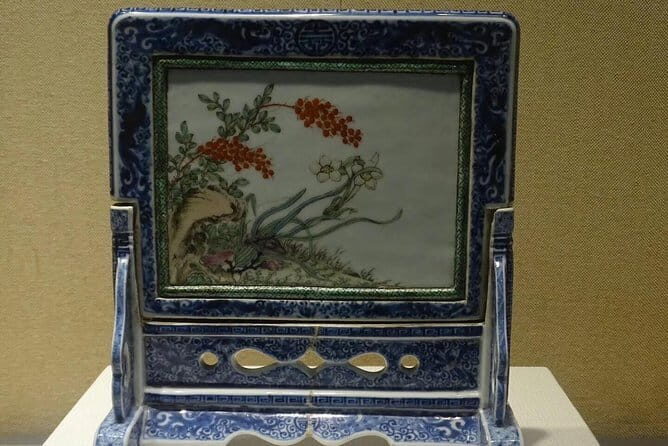 Full-Day Private Tour Panjiayuan Antique Market and Beijing Capital Museum - Transport and Practical Details