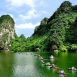 Full day tour Hoa Lu - Trang An and Mua Cave by Limousine - Who Is This Tour Best For?