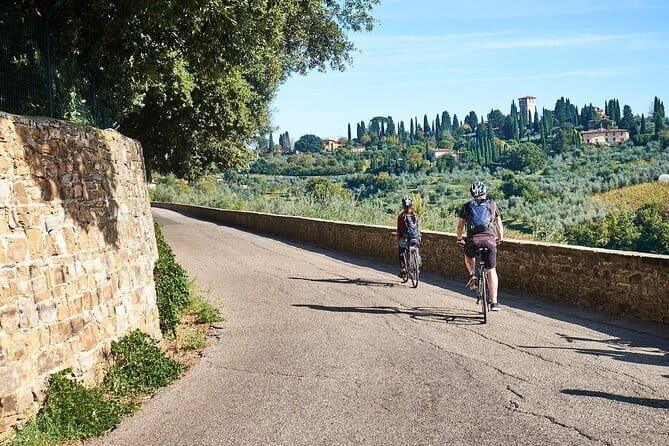 Full-Day Tuscan Hills Bike Tour With Lunch at Farm - What to Expect at Each Stop