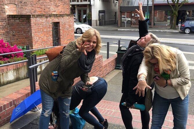 Fun City Scavenger Hunt in Albany by 3Quest Challenge - Who Will Love This Experience?